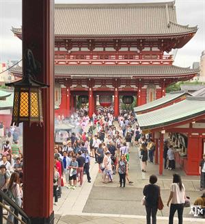 Busy Asakusa Senso-ji Temple