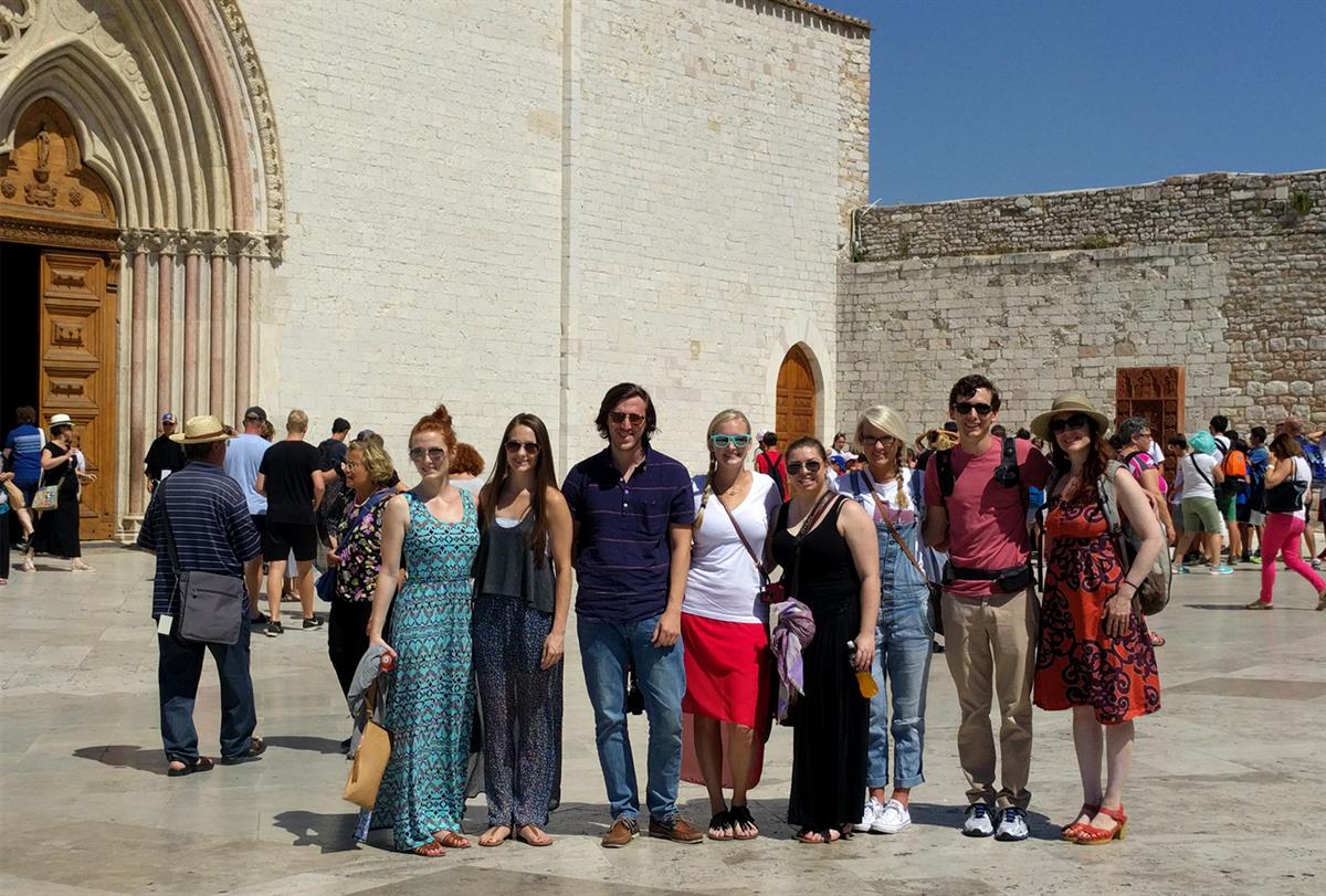 italy-assisi-group